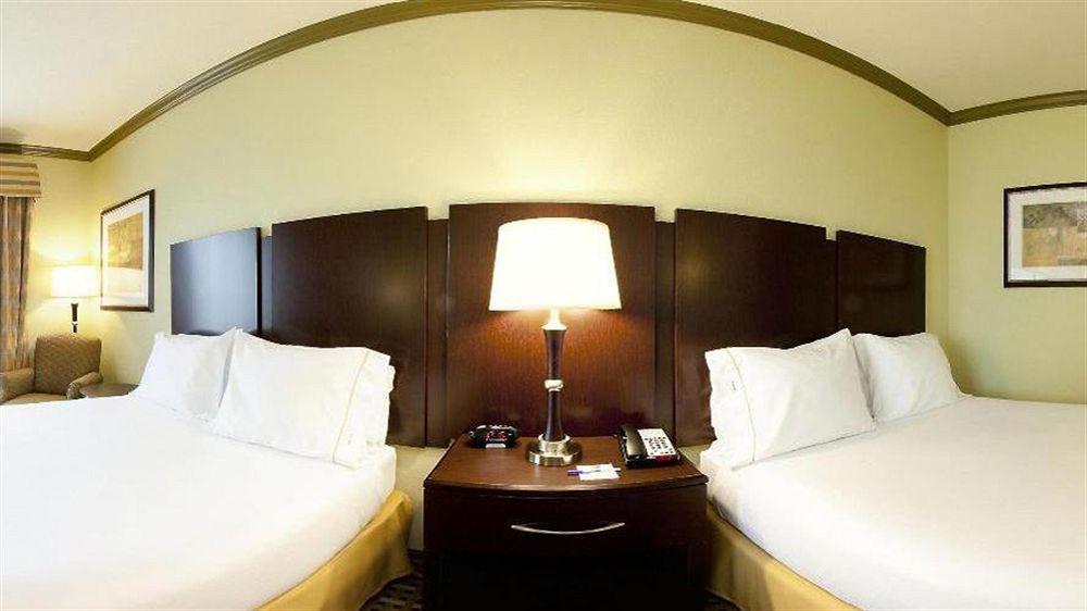 Holiday Inn Express & Suites Fort Worth - Fossil Creek By Ihg Exteriör bild