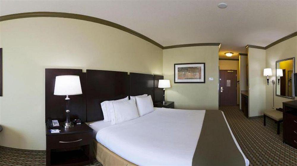 Holiday Inn Express & Suites Fort Worth - Fossil Creek By Ihg Exteriör bild